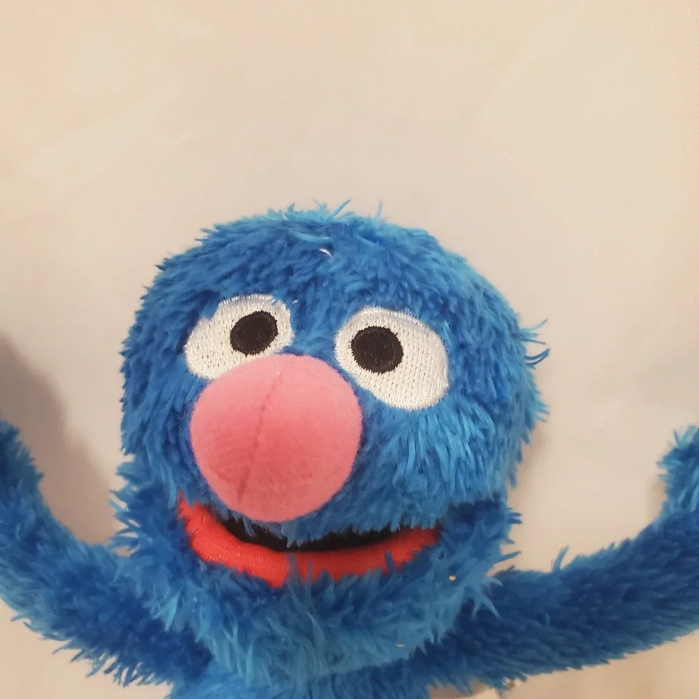 Sesame Street Grover Plush Blue Stuffed Animal Hasbro 37585 8 Inch Toy